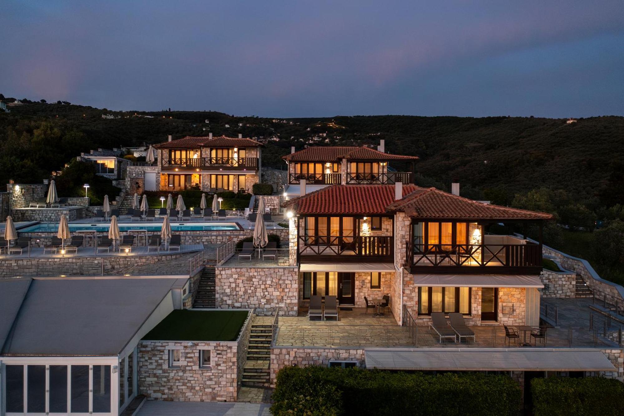 Karavia Lux Inn Афиссос Экстерьер фото